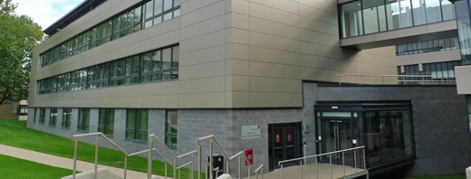 Faculty of earth and environment building
