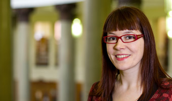 
			Dr 			Helen 			Finch 
