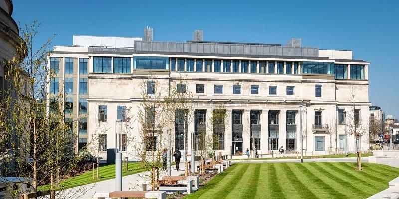 The Sir Henry William Bragg building.