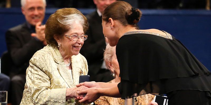 Dame Fanny Waterman congratulates 2015 Leeds International Piano Competition winner Anna Tcybuleva