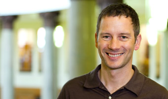 
			Dr 			Paul 			Rowe 