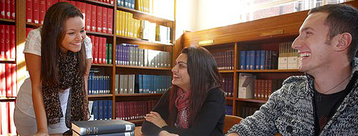 students_in_library