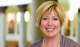 
			Dr 			Ruth 			Payne-Woolridge 