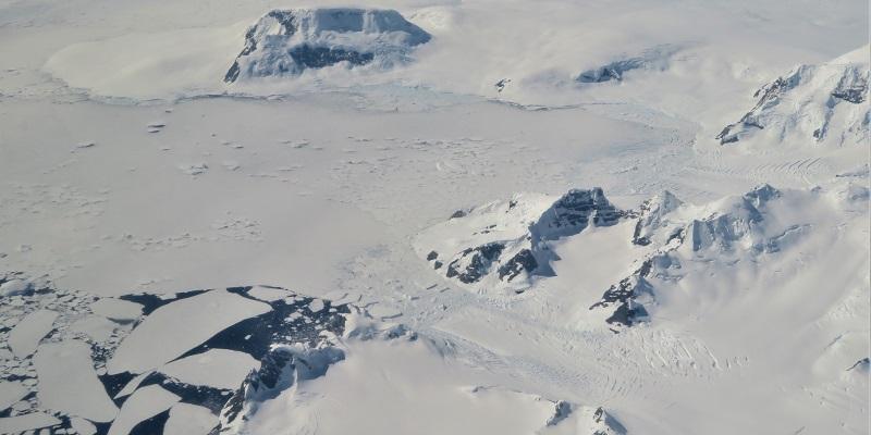 Aerial photograph of glaciers on the Antarctica Peninsula.