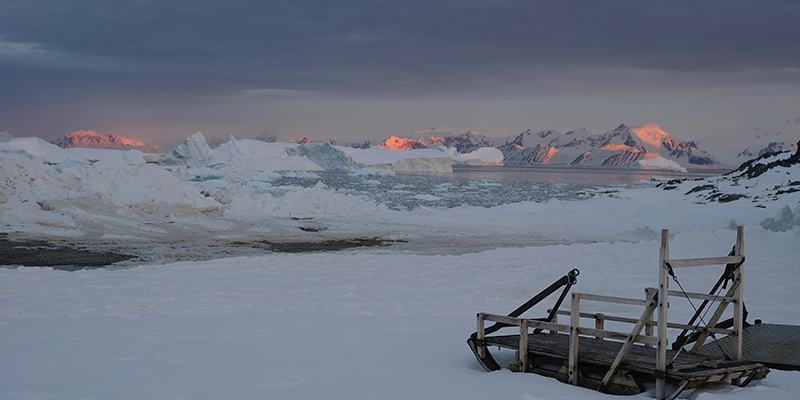 Six-fold increase in polar ice losses since the 1990s