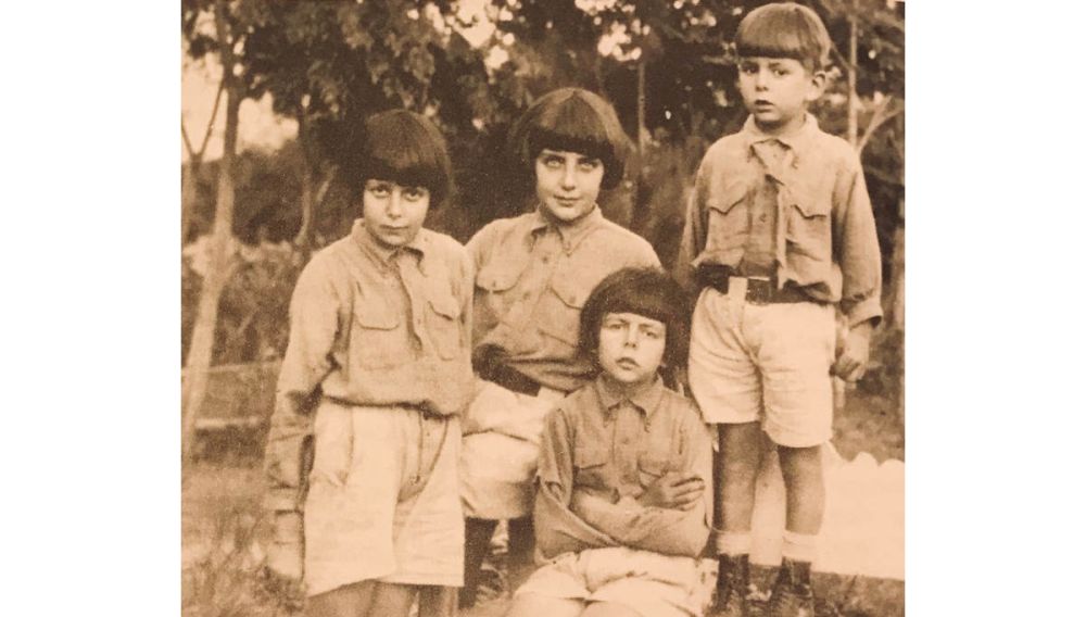 The four elder Altounyan children