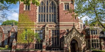 The front view of the University of Leeds Great Hall