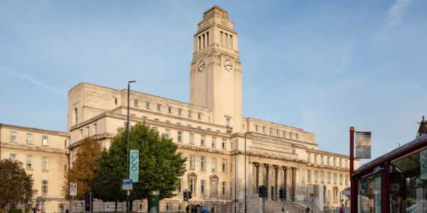 The Parkinson Building at the University of Leeds with blue sky in the background.
