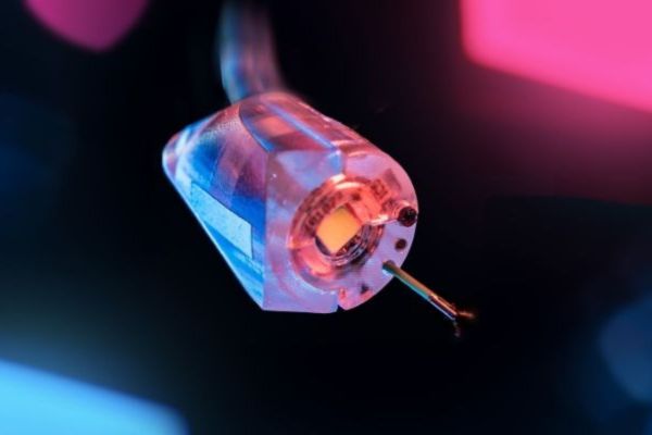 An Oloid-shaped magnetic endoscope.