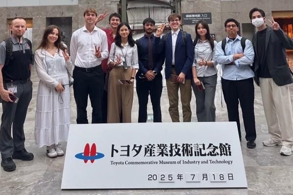 A group of students at the Toyota Commemorative Museum of Industry and Technology.