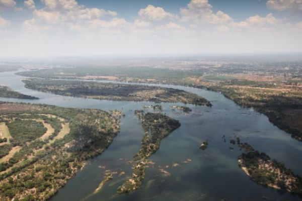 赞比西河的空中拍摄