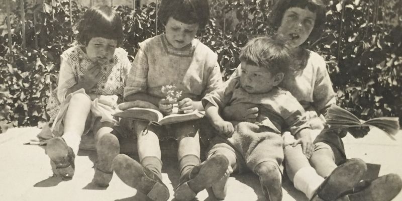 The four older Altounyan children in Aleppo. Date unknown. © Arthur Ransome Literary Estate