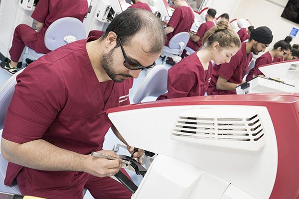 Dentistry students using immersive technology