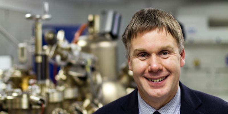The University has appointed Professor Edmund Linfield as the first Director for the Bragg Centre for Materials Research