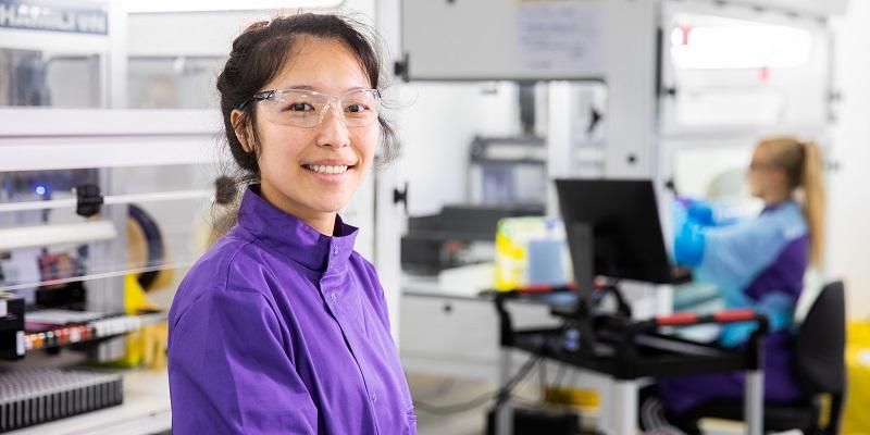 The images shows Suki Lee a research student at Leeds at the Alderley Pak Lighthouse Lab